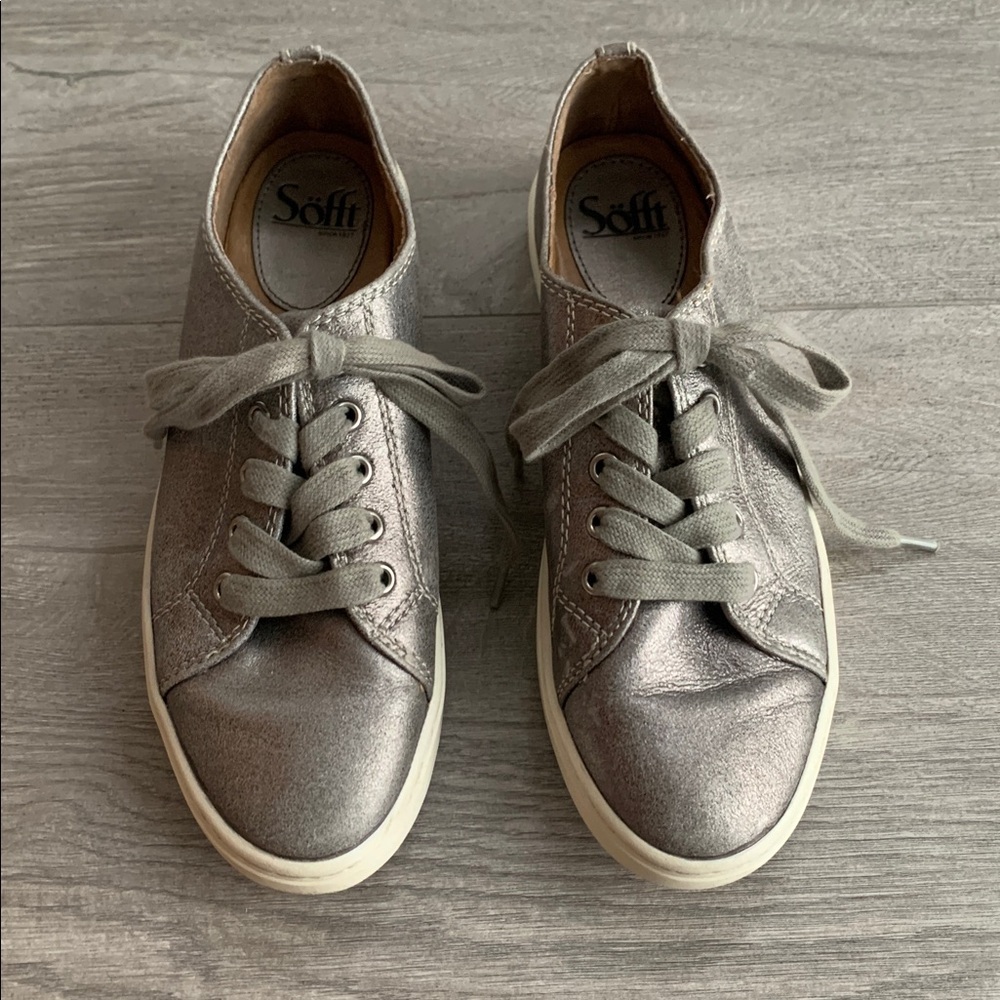 Sofft Shimmering Gray Lace-Up Leather Sneakers - Picture 4 of 7